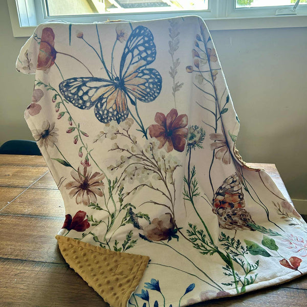 Doudou Minky Papillon Floral 28x38po