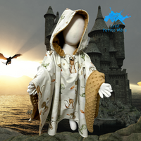 Poncho Dragon Dans Les Nuages