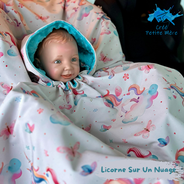Poncho Licorne Sur Un Nuage